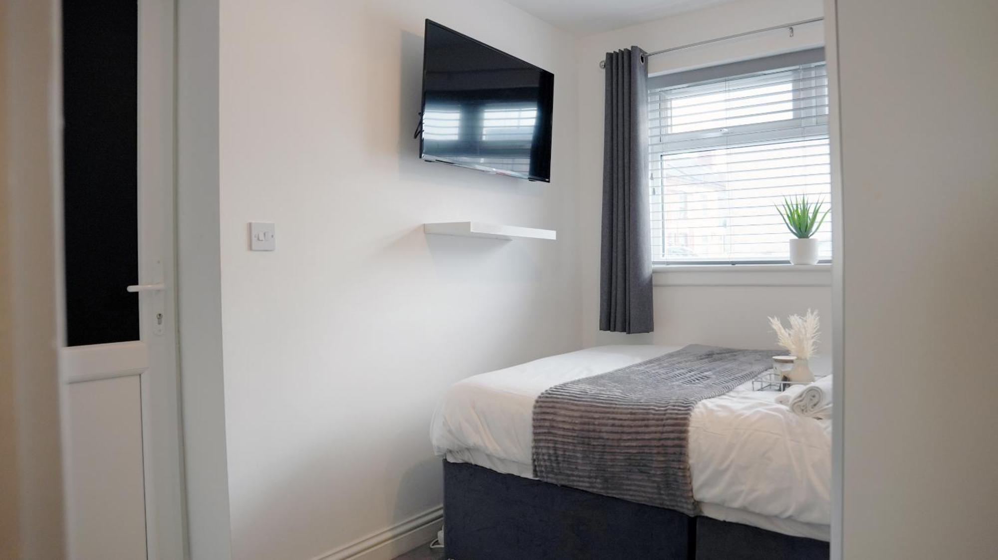 City Centre House, Parking With Ev, Free Wifi, Netflix Coventry Exteriér fotografie