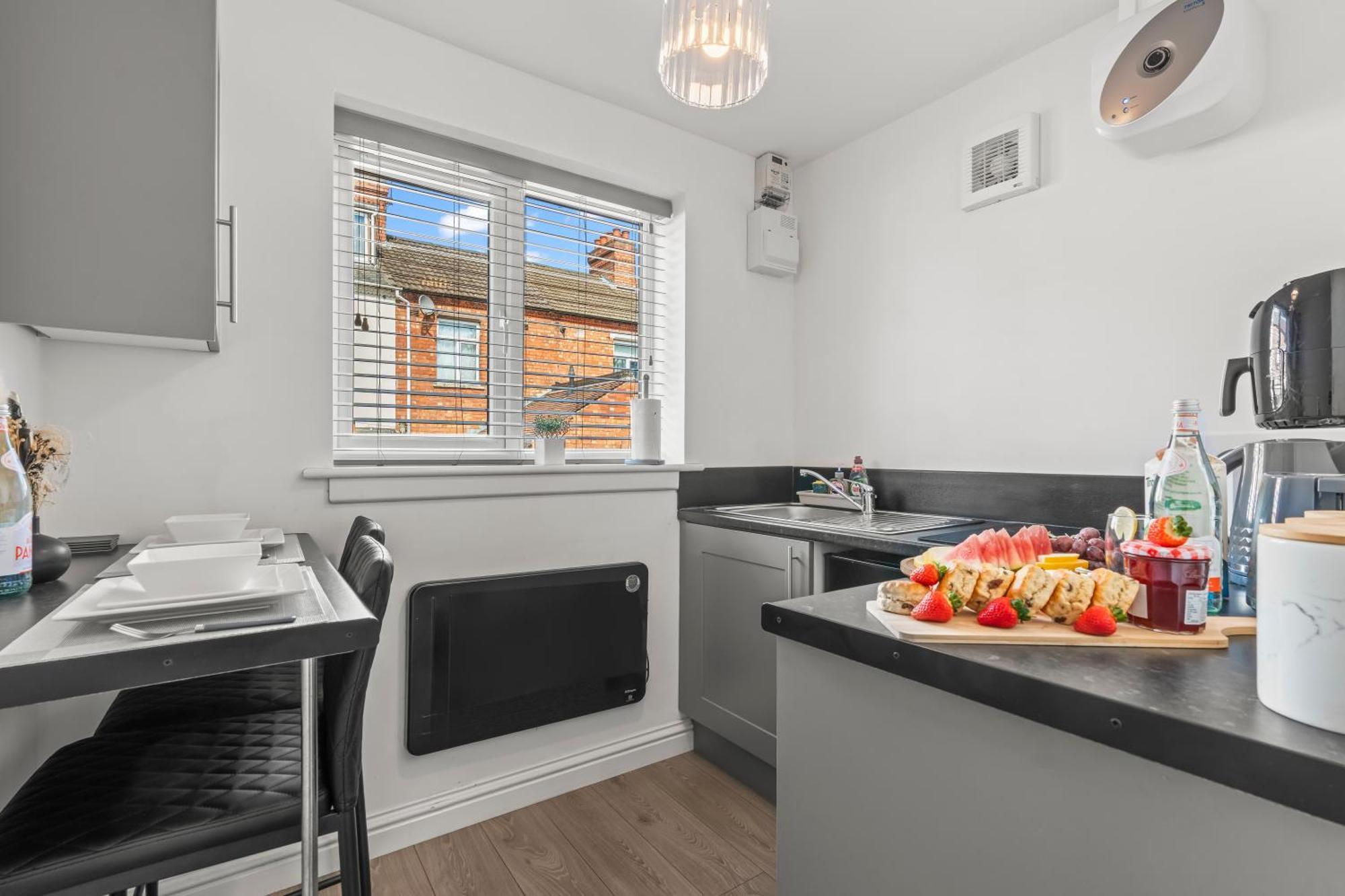 City Centre House, Parking With Ev, Free Wifi, Netflix Coventry Exteriér fotografie